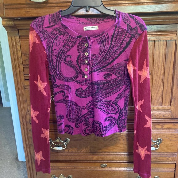 Free People Tops - Free People We The Free Cross Roads Thermal Red Pink Stars Paisley Size XS